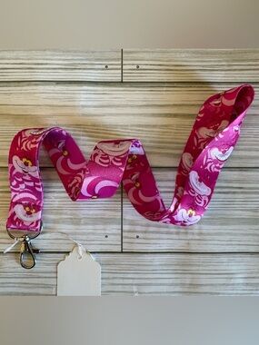 🍄Disney AIW Cheshire Cat Lanyard